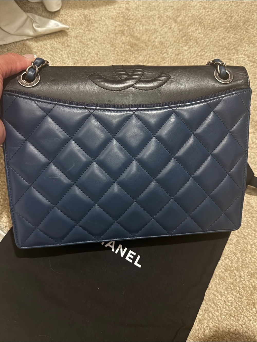 CHANEL Quilted Shoulder Bag in Navy with Silver Hardware - Picture 6 of 8